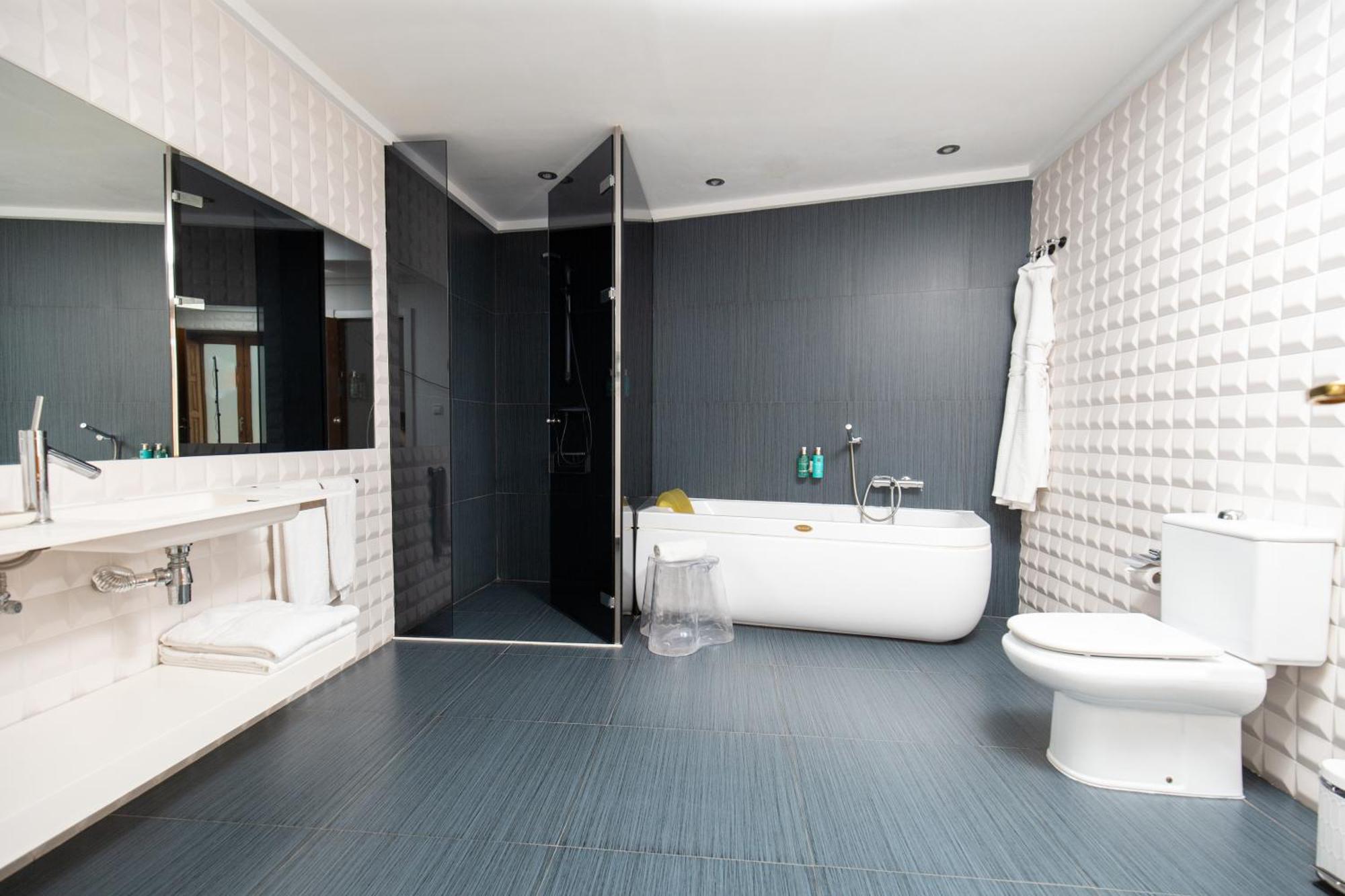 Nou Roma Hotel 3*